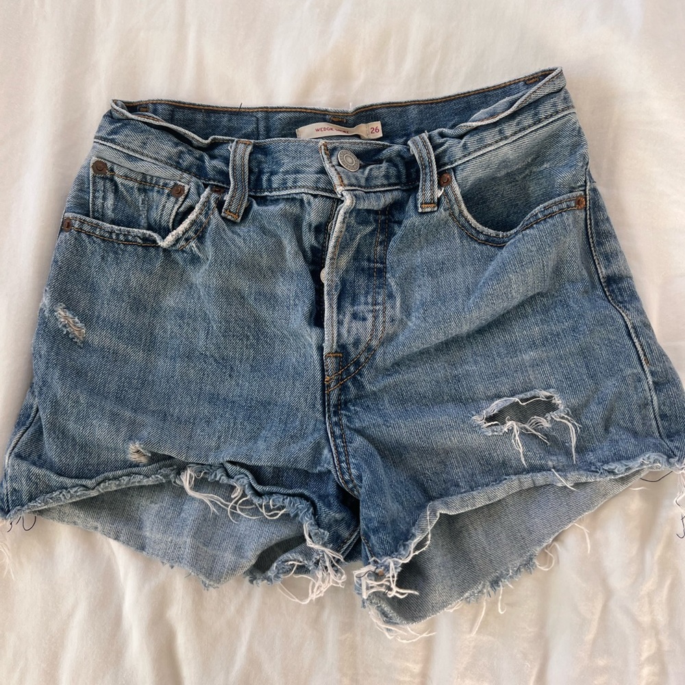 Sold via Instagram @jessieskinis